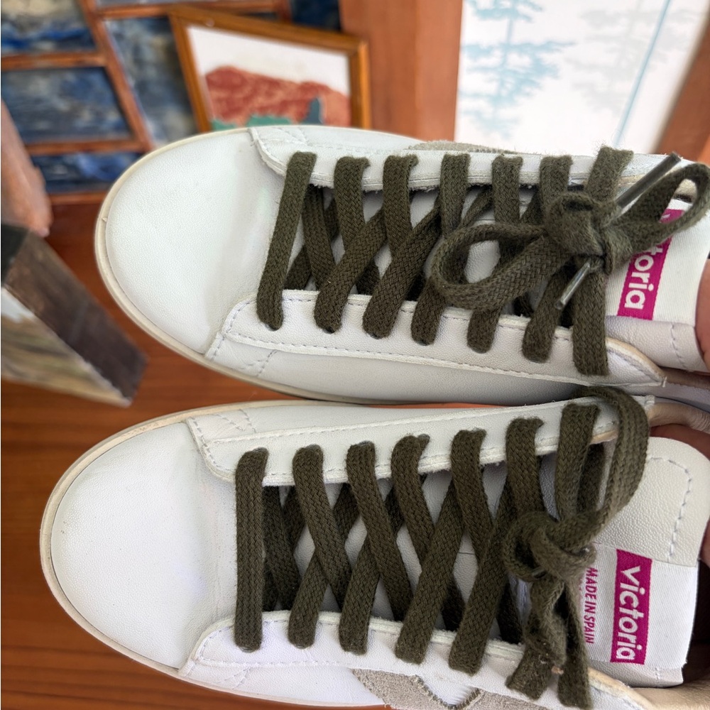 Veja White and Purple Sneakers - Picture 4 of 5